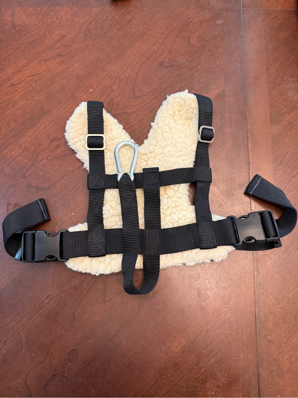 Dog soft fleece Harness with Black Straps - Adjustable brand : Travelin’ Dog L